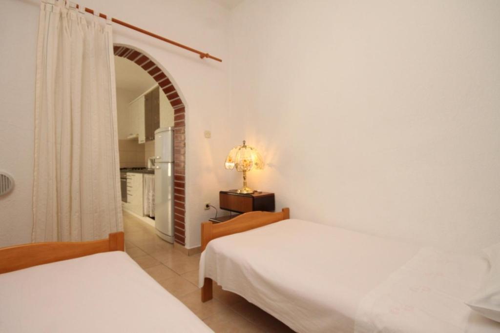 Apartments With A Parking Space Makarska - 6792 部屋 写真